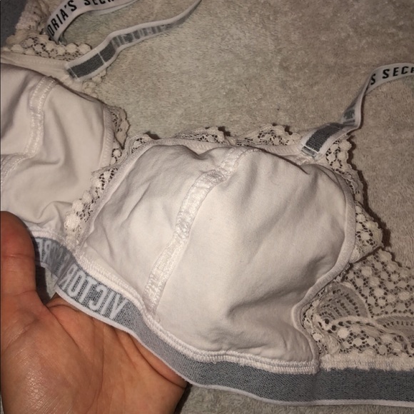 🔴SOLD🔴Victoria’s Secret Adjustable Bralette - Picture 7 of 9
